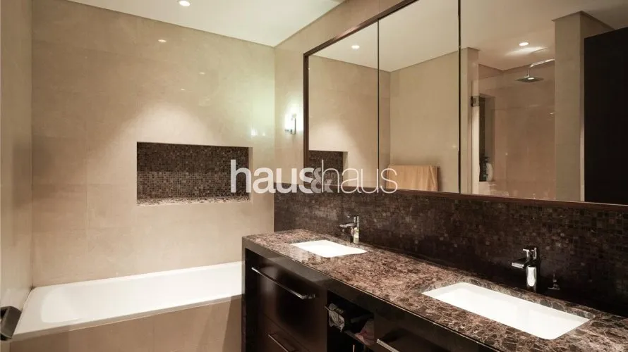 Dúplex de 3 dormitorios en Downtown Dubai (Downtown Burj Dubai), UAE No. 131 № 15