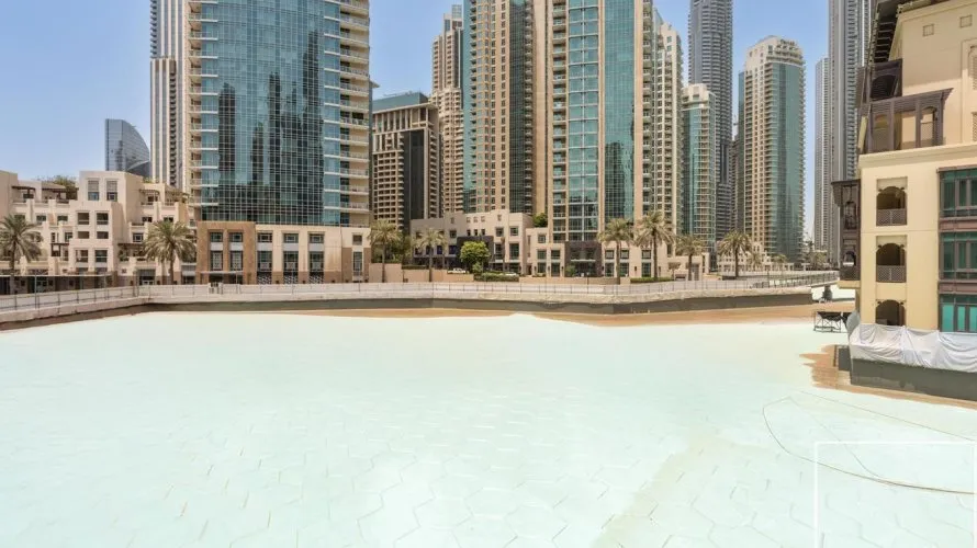 Apartamento de 3 dormitorios en Downtown Dubai (Downtown Burj Dubai), UAE No. 260 № 13