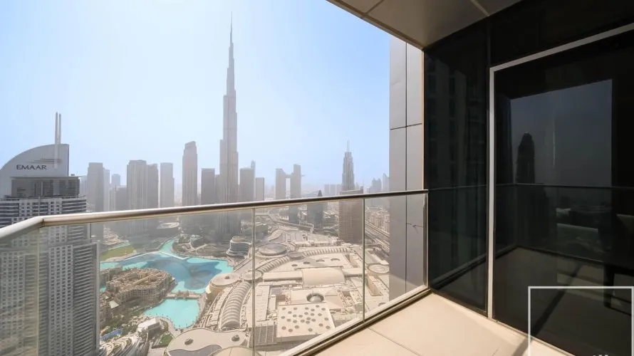 Apartamento de 3 dormitorios en The Address Residence Fountain Views, UAE No. 308