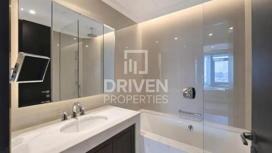 Apartamento de 3 dormitorios en The Address Residence Fountain Views, UAE No. 361 № 4