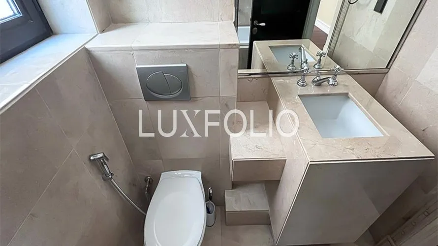 Appartement de 3 chambres à Downtown Dubai (Downtown Burj Dubai), UAE No. 235 № 1